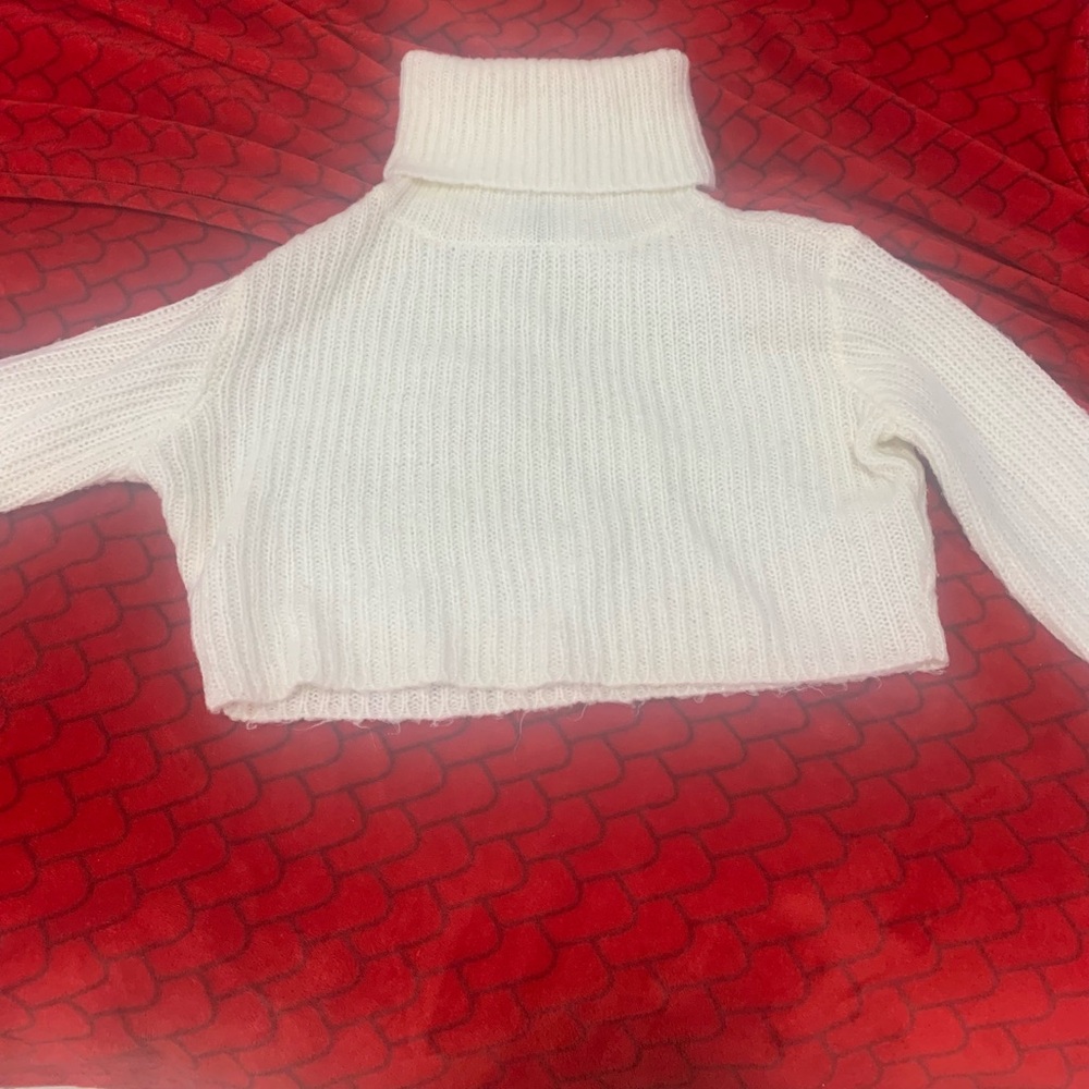Cozy White Turtleneck Cropped Sweater